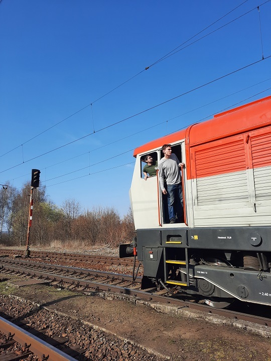 Fotografie ze slavnosti 26.3.2022 k ukončení vlakového provozu v žst. Střezimíř