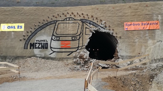 14.8.2020 proražen tunel Mezno
